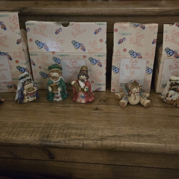 Nativity Set - Cute as a Button - Picture 2 of 2